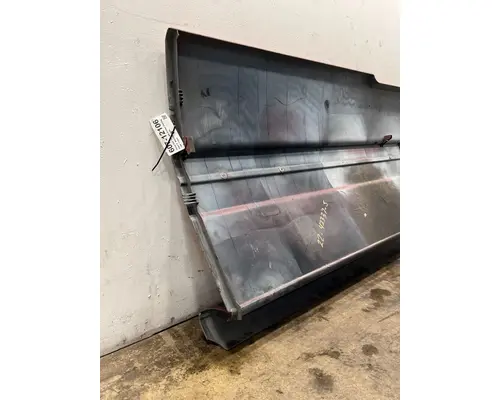 FREIGHTLINER CST 120 Side Fairing