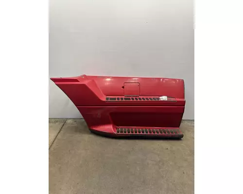 FREIGHTLINER CST 120 Side Fairing