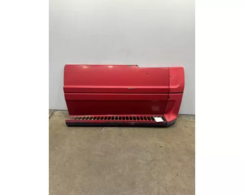 FREIGHTLINER CST 120 Side Fairing