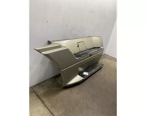 FREIGHTLINER CST 120 Side Fairing