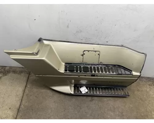 FREIGHTLINER CST 120 Side Fairing