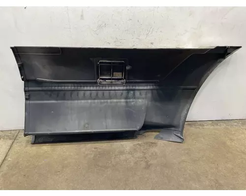 FREIGHTLINER CST 120 Side Fairing