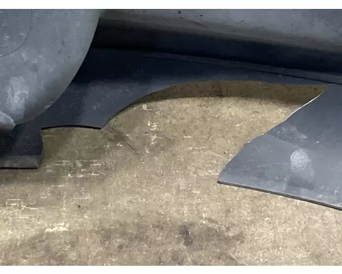 FREIGHTLINER CST 120 Side Fairing