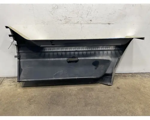 FREIGHTLINER CST 120 Side Fairing
