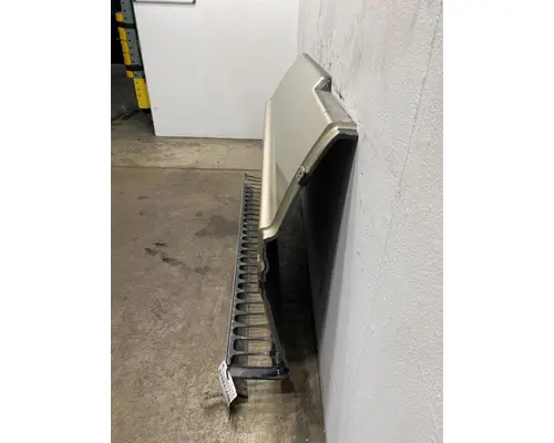 FREIGHTLINER CST 120 Side Fairing