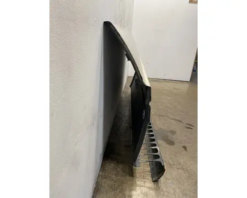 FREIGHTLINER CST 120 Side Fairing