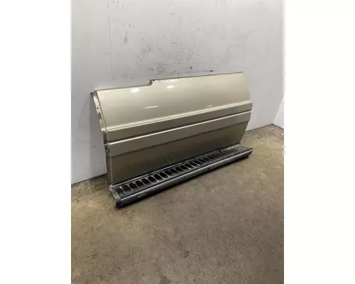 FREIGHTLINER CST 120 Side Fairing