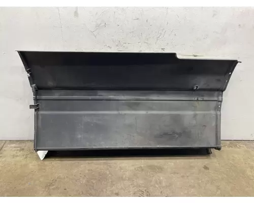 FREIGHTLINER CST 120 Side Fairing