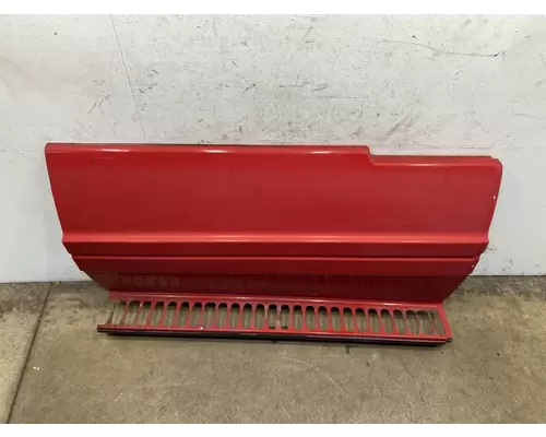 FREIGHTLINER CST 120 Side Fairing