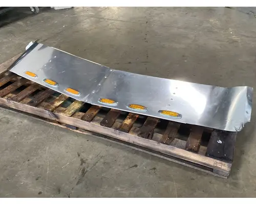 FREIGHTLINER CST 120 Sun Visor (External)