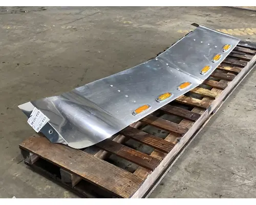 FREIGHTLINER CST 120 Sun Visor (External)