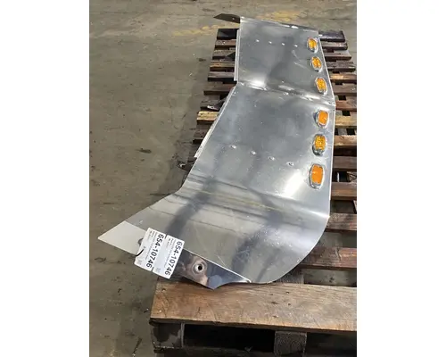 FREIGHTLINER CST 120 Sun Visor (External)
