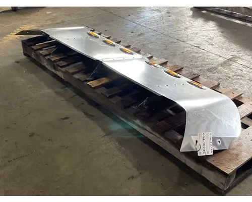 FREIGHTLINER CST 120 Sun Visor (External)