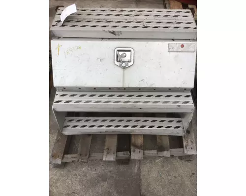 FREIGHTLINER CST120 CENTURY Tool Box