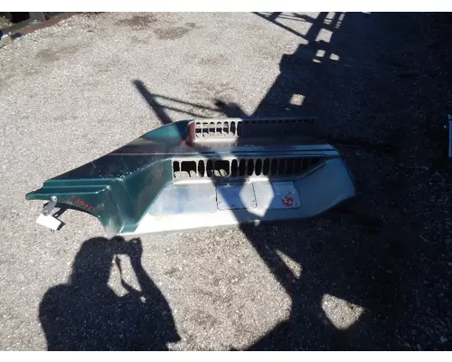 FREIGHTLINER CST120 Centruy Class Side Fairing