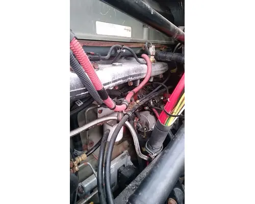 FREIGHTLINER CST120 Complete Vehicle