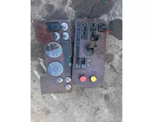 FREIGHTLINER CST120 Dash Assembly