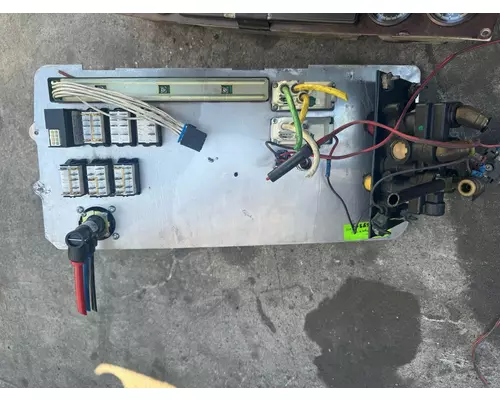 FREIGHTLINER CST120 Dash Assembly