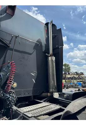 FREIGHTLINER CST120 Muffler Shield