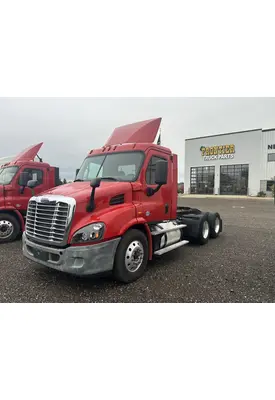 FREIGHTLINER Cascadaia 125 Day Cab Switcher Rebuilders