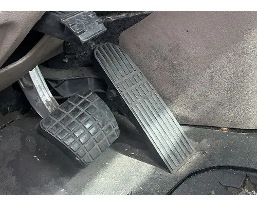 FREIGHTLINER Cascadia 113 Accelerator Parts