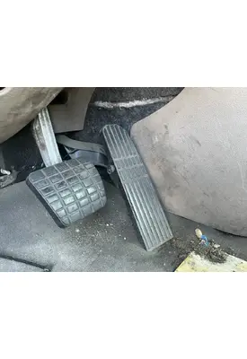FREIGHTLINER Cascadia 113 Accelerator Parts