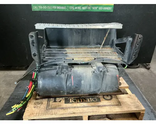 FREIGHTLINER Cascadia 113 Battery Boxes