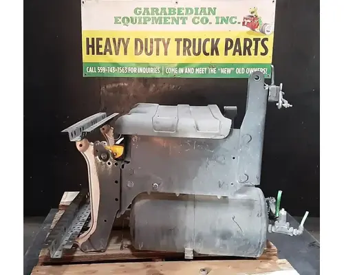 FREIGHTLINER Cascadia 113 Battery Boxes