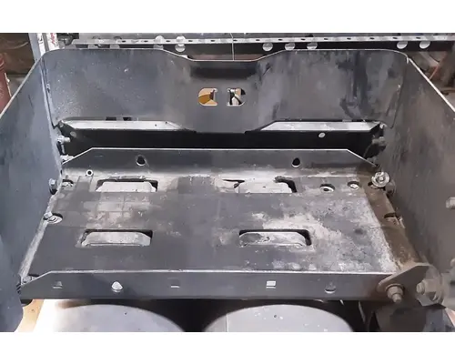 FREIGHTLINER Cascadia 113 Battery Boxes