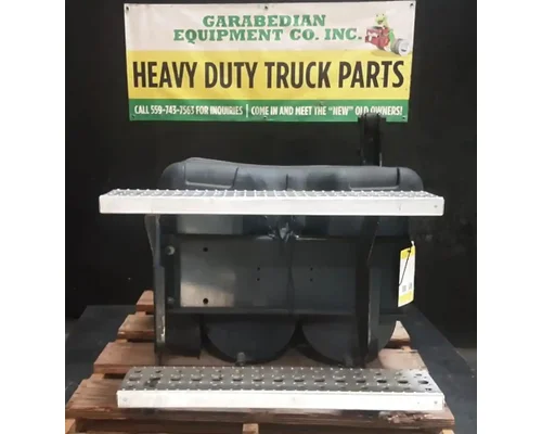 FREIGHTLINER Cascadia 113 Battery Boxes