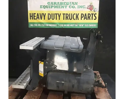 FREIGHTLINER Cascadia 113 Battery Boxes