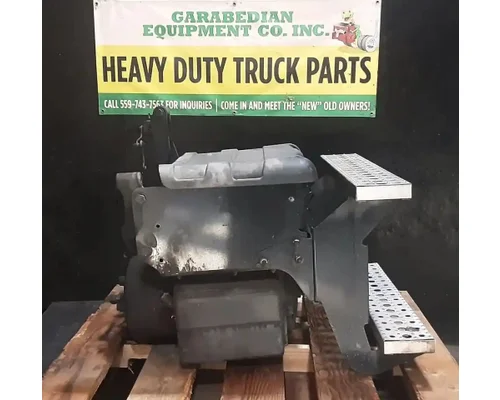 FREIGHTLINER Cascadia 113 Battery Boxes