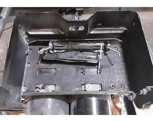 FREIGHTLINER Cascadia 113 Battery Boxes