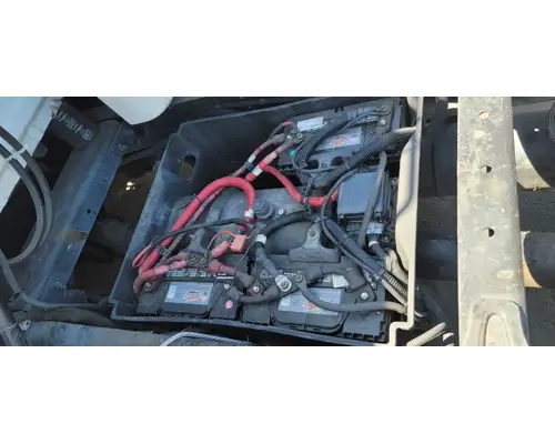 FREIGHTLINER Cascadia 113 Battery Boxes
