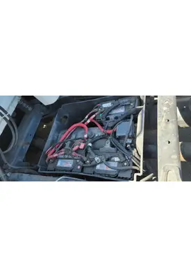 FREIGHTLINER Cascadia 113 Battery Boxes
