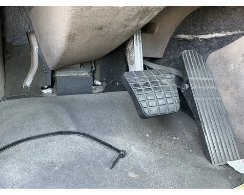 FREIGHTLINER Cascadia 113 BrakeClutch Pedal Box