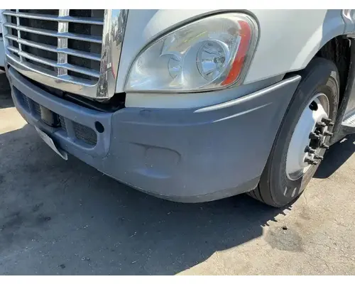 FREIGHTLINER Cascadia 113 Bumper Assembly, Front