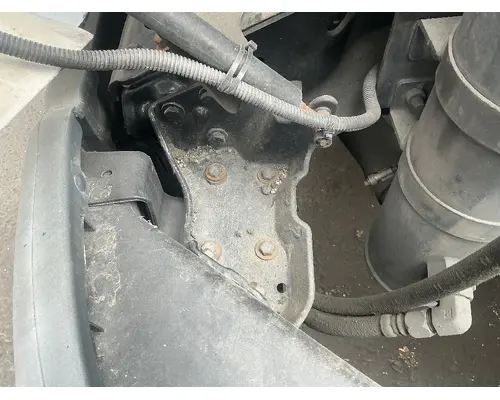FREIGHTLINER Cascadia 113 Bumper Bracket, Front