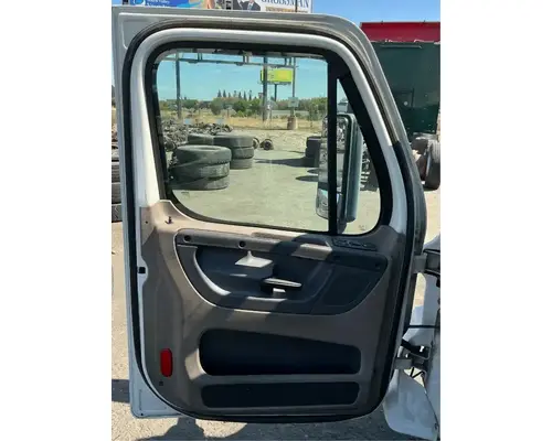 FREIGHTLINER Cascadia 113 Cab Assembly