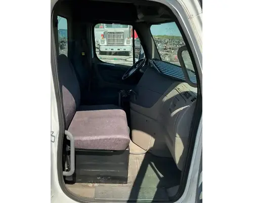 FREIGHTLINER Cascadia 113 Cab Assembly