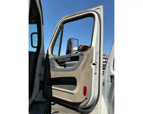 FREIGHTLINER Cascadia 113 Cab Assembly
