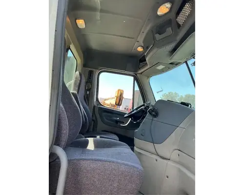 FREIGHTLINER Cascadia 113 Cab Assembly