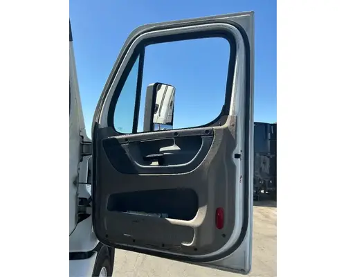 FREIGHTLINER Cascadia 113 Cab Assembly