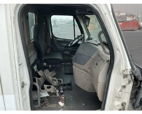 FREIGHTLINER Cascadia 113 Cab Assembly