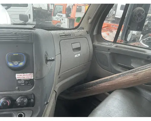 FREIGHTLINER Cascadia 113 Cab Assembly