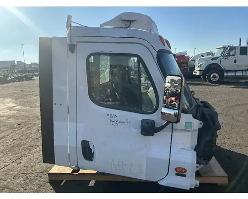 FREIGHTLINER Cascadia 113 Cab Assembly