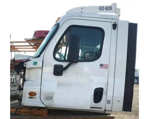 FREIGHTLINER Cascadia 113 Cab Assembly