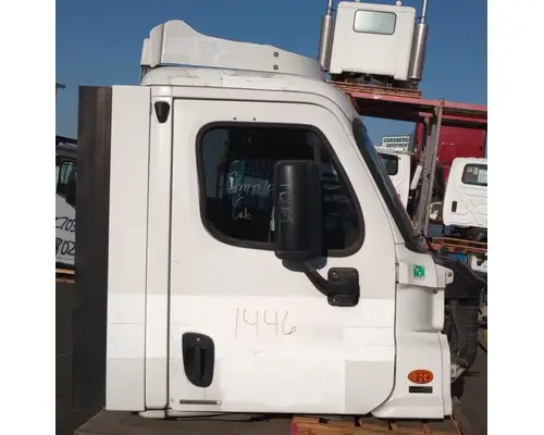 FREIGHTLINER Cascadia 113 Cab Assembly