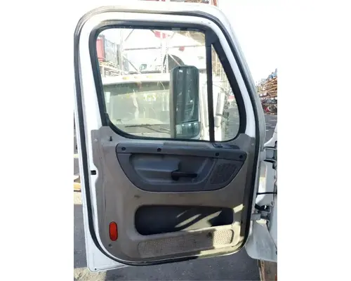 FREIGHTLINER Cascadia 113 Cab Assembly