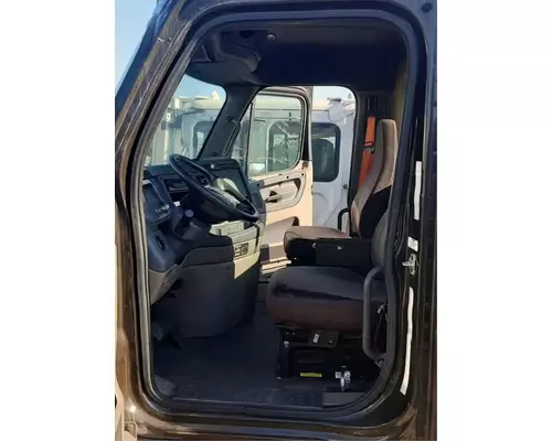 FREIGHTLINER Cascadia 113 Cab Assembly